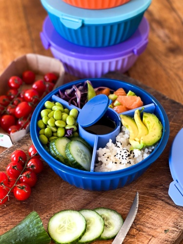 Yumbox Poke Bowl with Removable Divider & Leakproof Dip Cup - Hawaii Blue